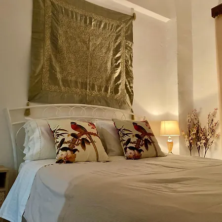 Katoi House - Village